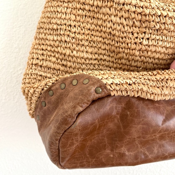 TOMMY BAHAMA purse / extra large woven raffia and leather hobo bag purse - Picture 3 of 7